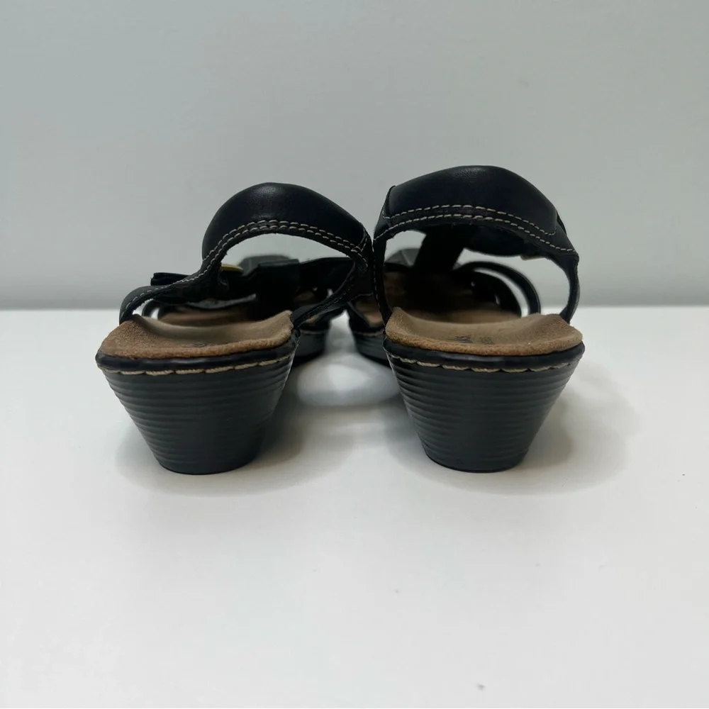 CLARKS Bendables Fisherman T-Strap Black Leather Sandals Size 6.5 Low Heel NEW - Picture 5 of 8